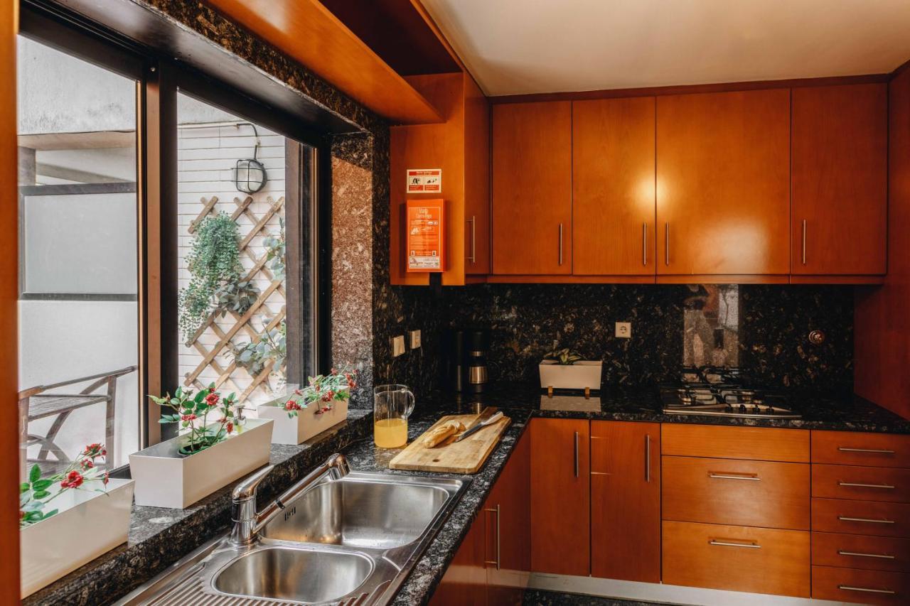 Riverfront Haven Family'S Choice With Free Garage Порто Екстериор снимка
